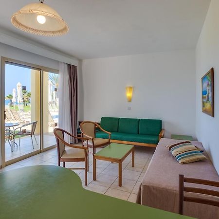 Panas Villas Aya Napa Dış mekan fotoğraf
