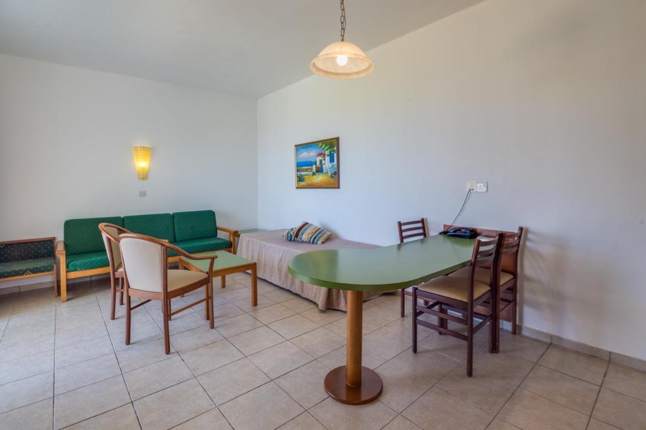 Panas Villas Aya Napa Dış mekan fotoğraf