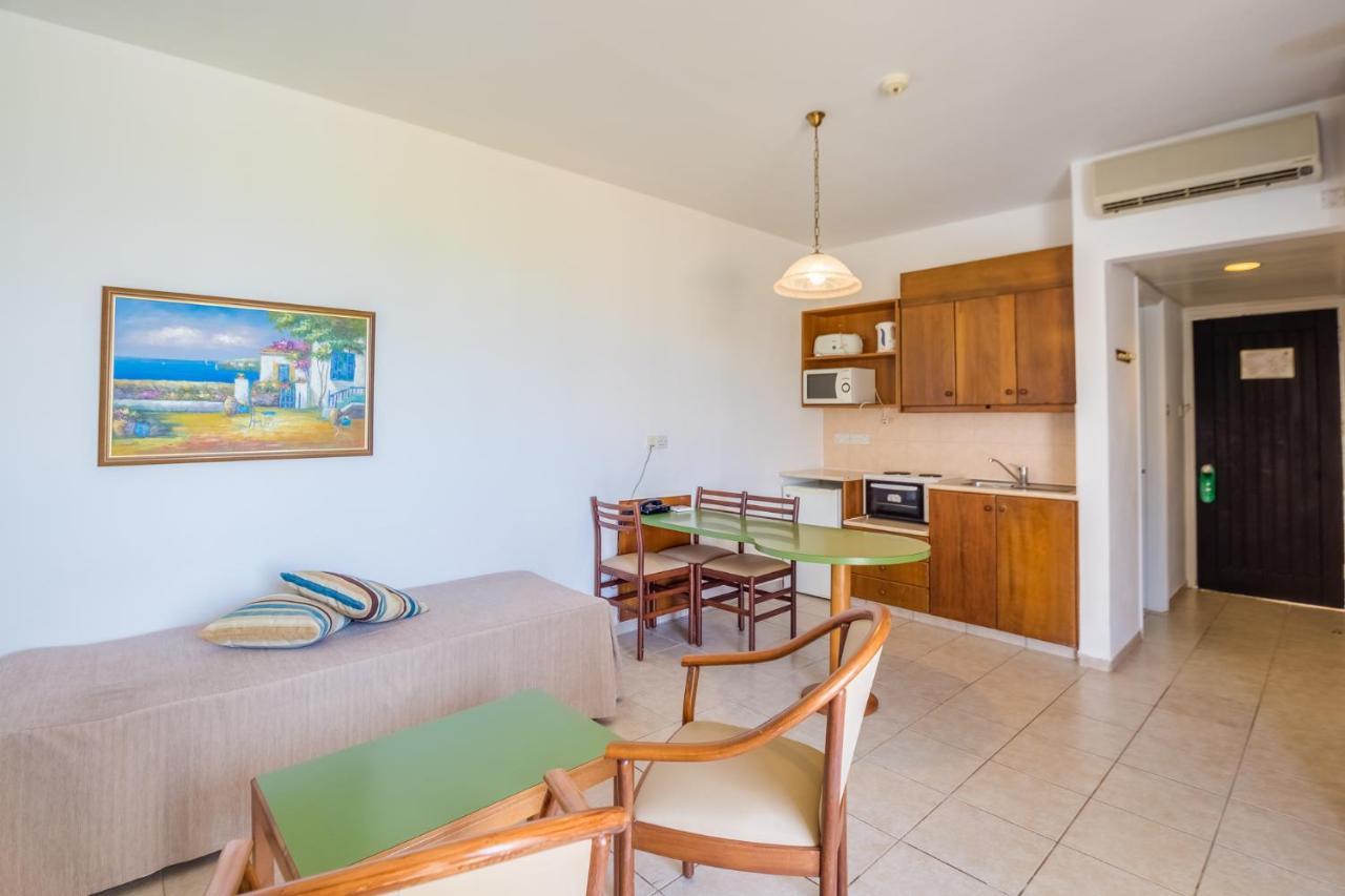Panas Villas Aya Napa Dış mekan fotoğraf