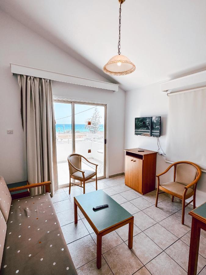 Panas Villas Aya Napa Dış mekan fotoğraf