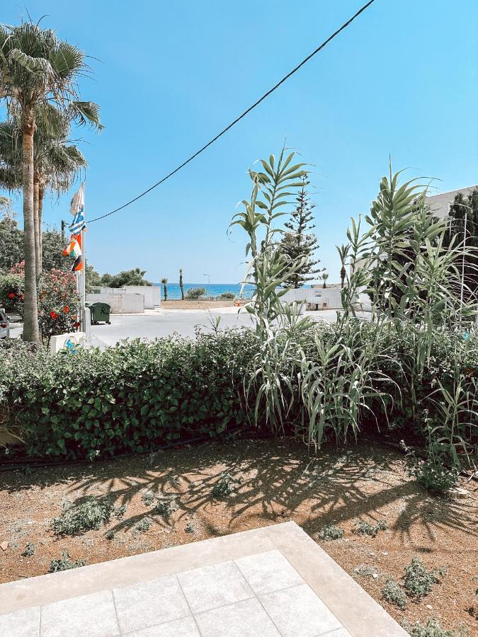 Panas Villas Aya Napa Dış mekan fotoğraf